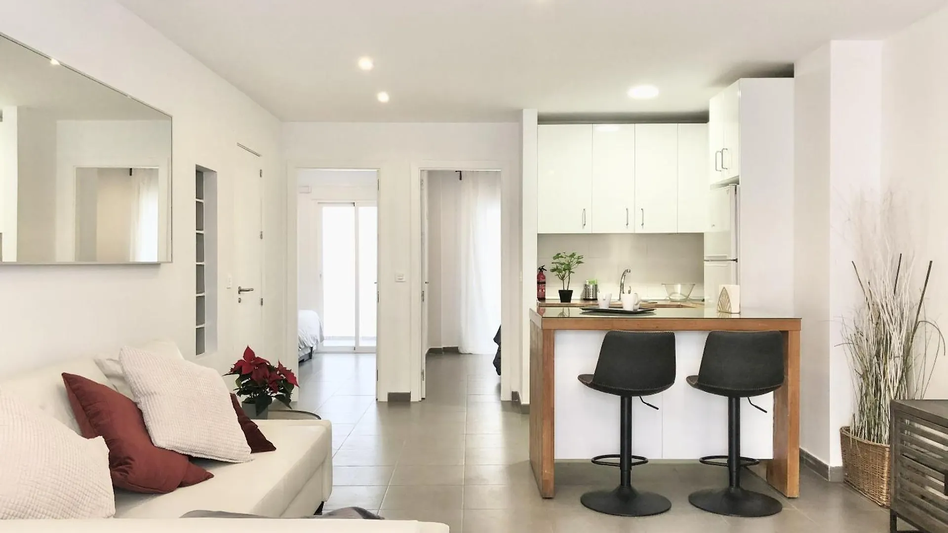 Apartamentos Varela 14 Malaga 0*,  Spain